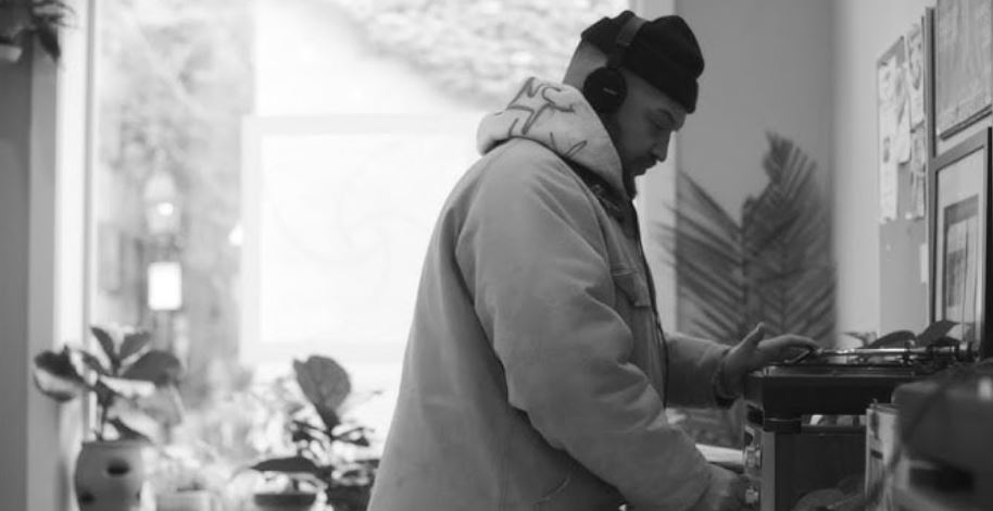 Grubby Pawz – “BABYBABYBABY ft. Caev”